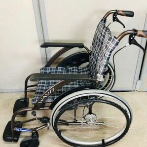 車椅子　自走式車椅子　ノーパンク　中古品