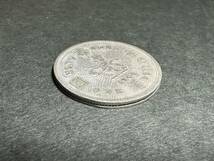 ★コレクター必見！！ 香港 1ドル 硬貨 1960年 アンティークコイン 約11.4g 貨幣 コレクション アジア 外貨 当時物 未洗浄 W122703_画像4