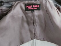 大変美品　YUKI TORII 日本製　スッキリシンプルなテーラードジャケット_画像6