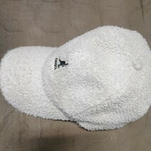 美品★カンゴール KANGOL もこもこボアキャップ 暖かキャップ 帽子 レディース ベージュ_画像1