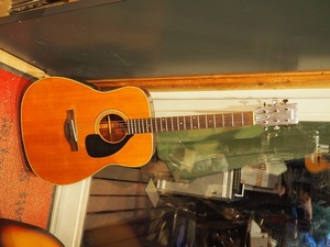 名品！当時もの！伝説のYAMAHA　ヤマハ　FG-180　赤ラベル！