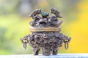 大明宜徳年製 銅製龍紋 香炉 翡翠 中国美術 唐物 銅香炉 縦15.5cm 横17cm 重さ1.9kg