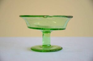 氷コップ グリーン プレスガラス ヴィンテージ 昭和初期 縦7cm 直径11cm