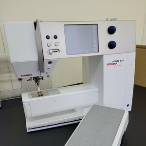 23122803 BERNINA ベルニナ コンピューターミシン artista 630