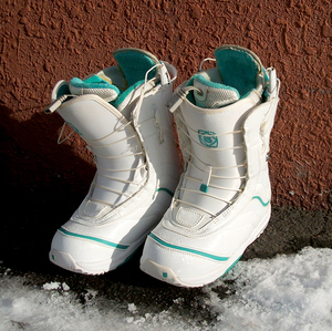 ◎スノーボード ソフトブーツ 25.0cm バートン BURTON TRUE FIT IMPRINT 3 レディース 白緑 ホワイト　女性 靴 紐 スノボ 　札幌市 平岸店