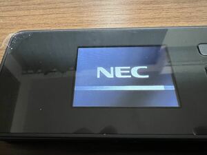 NEC　speed WiFi 5G X11 NAR01　モバイルルーターと、 クレードル&充電ケース