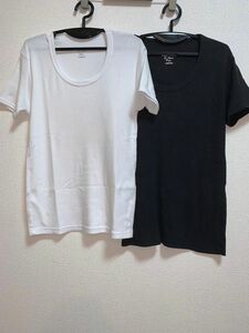 メンズTシャツ　Uネックシャツ