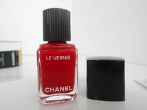 〇 CHANEL シャネル ヴェルニ ロング トゥニュ 500 ルージュエサンシエル 13ml ネイルエナメル ショップ袋 残量多_画像2