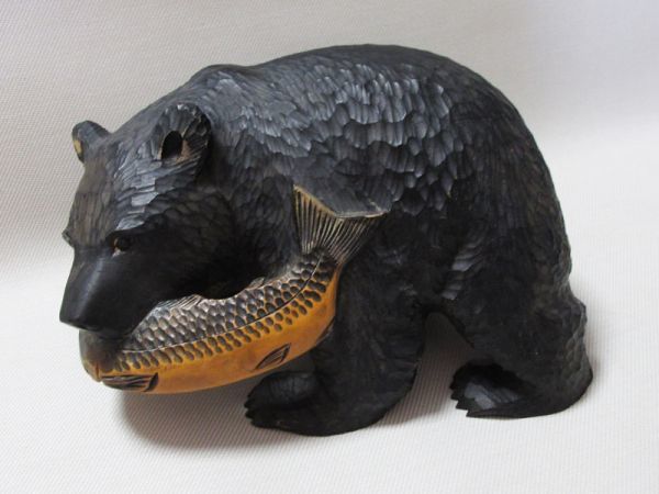 有名な高級ブランド アイヌ 白伊在銘 熊の木彫り - 彫刻/オブジェクト 