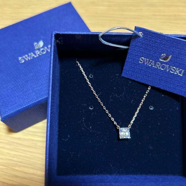 SWAROVSKI ネックレス