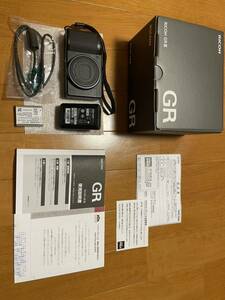 リコー　RICOH GR3 GRⅢ 美品　100円から！！使用回数少