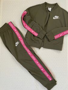 NIKE 上下 ナイキ　ジャージ　150 カーキ　美品