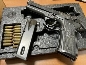 レアMGC製　ベレッタM9 モデルガン　ダミーカート付き