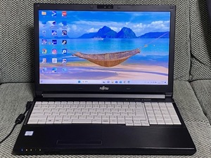 美品⑦FUjiTSU LIFEBOOK A576/S 第6世代CPU Corei5-6300U @2.40GHz 増設8GB 新品大量SSD480GB Windows11Pro 15.6型 Ｗebカメラ office365