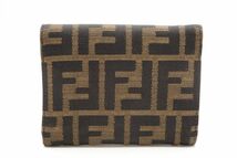 フェンディ ズッカ 三つ折り 財布 FFロゴ ナイロンキャンバス 茶 ブラウン 良品 FENDI 6779k_画像5