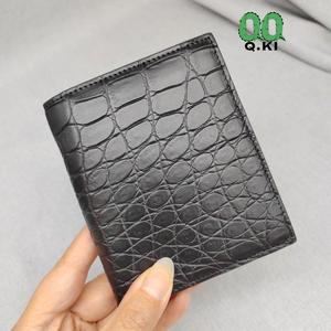 Крокодил внутри и снаружи кожи крокодила Musou Matthrous Matthrous Leathere Distermade Bi -Fold Wallet Подлинный кожаный мини -кошелек компактный пол/популярный черный