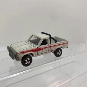 トミカ 日本製 No.61 トヨタ ハイラックス 4WD 1981年 箱無 ジャンク 1円〜