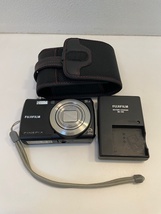 FUJIFILM FINEPIX F100fd フジフィルム コンパクトデジタルカメラ 充電器 通電確認_画像3