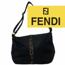 【FENDI フェンディ】 メッセンジャーバッグ ロゴ ナイロン_画像1