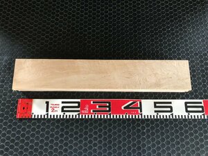 167 売り切り!!　乾燥材　600円スタート　モミジ角材　約長540mm×約幅93mm×約厚52mm