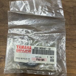 MB-631★クリックポスト(全国一律送料185円) YAMAHA ヤマハ 純正品 キャリパーシールキット 3GM-W0047-10 新品 バイク部品 G-4/⑤