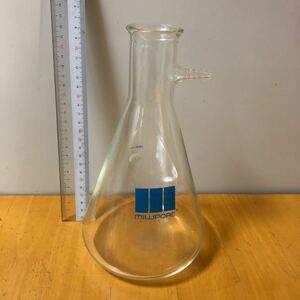 吸引ろ過瓶ガラス瓶　化学分析用ガラス器具　1000ml 中古品　ミリポア