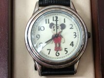ディズニー 《未使用品》ミッキー生誕70周年記念 ミッキー セルロイド人形＆腕時計セット 木箱入り 限定品 2A38 【60】_画像3