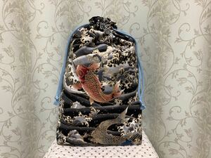 巾着袋　巾着　縦長　鯉　水飛沫　drawstring bag handcrafted 和柄　ハンドメイド　グリッター加工