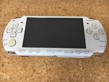 【値下げ、美品、動作確認済】SONY PSP 2000 セラミックホワイト モンスターハンターポータブル3rd付_画像3