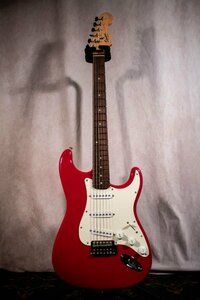 ♪Squier by Fender Bullet Stratocaster スクワイアー ストラトキャスター エレキギター ☆D 1225