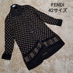 訳あり　美品　FENDI フェンディ サイズ42 アウター ズッカ レディース 厚手カーディガン 　大きいサイズ　ニットカーディガン