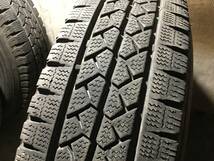 【200系ハイエース】195/80R15 107/105L LTブリヂストンVL1 スタッドレスタイヤ 15×6J+33 PCD139.7 6H RIZLEYアルミホイール ４本_画像3