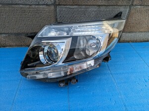 トヨタ ノア ZRR80/ZWR80 前期 左ヘッドライト ICHIKOH 28-227 81770-28G30