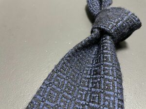 【超美品】ErmenegildoZegna　エルメネジルドゼニア　ドット柄　ネクタイ　3本以上送料無料　ネイビー　ニットタイ