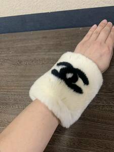 CHANEL☆シャネル☆ラパンファー☆リストバンド☆ブレスレット☆