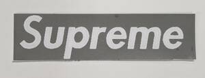 Supremeロゴマーク　カッティングステッカー　全4色　抜き字　人気商品　No.2