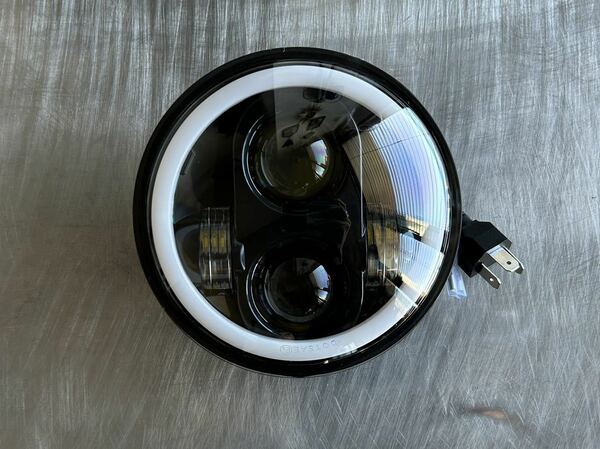 ハーレー　イカリング　ヘッドライト　LED 5.75インチ　XL 883 48