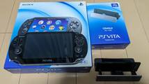 【中古】PlayStation Vita本体 Wi-Fiモデル（PCH-1000/クリスタル・ブラック） PS Vita　クレードル付 _画像1