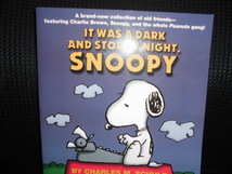 ■IT WAS A DARK AND STORMY NIGHT SNOOPY スヌーピー■洋書_画像1