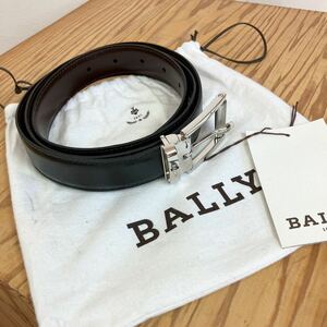 ●新品同様『イタリア製』BALLY バリー 本革 カーフレザーベルト/5穴/110/44/メンズ/ブラック/ビジネス/DORAL/保存袋付き 