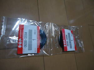 スズキ　純正　オイルシール 09285-32004 　2個　GSX1300R　ハヤブサ スカイウェイブ250 B-KING　GSX-R600　GSX-R1000 GSX-R750