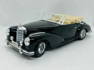 1/18 1955 Mercedes-Benz 300S Maisto 大型モデル (京商・オートアート)