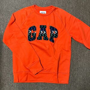 美品　GAP トレーナー サイズS A662