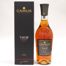 B23-2630【未開栓】CAMUS カミュ VSOP ELEGANCE エレガンス コニャック 700ml 40％ 洋酒 箱つき_画像1