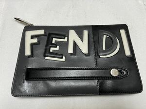 【美品】【送料無料】FENDI フェンディ クラッチバッグ レザー ブラック グレー ホワイト 革 