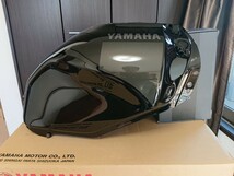 YAMAHA ヤマハ ＸＳＲ９００ ＲＮ８０Ｊ タンク 純正タンク 小ヘコミ有 交換用 リペア用に BEA-Y2410-00-02_画像1