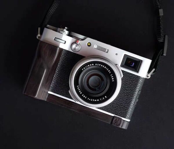 新品 FUJIFILM フジフイルム X100V用 ハンドグリップ（黒檀/エボニー)