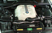 4.4L V8 DOHC 32バルブ 329馬力