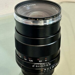 #極美品【Carl Zeiss Planar Distagon 2/35 ZF.2 T* カールツァィス プラナー ニコンFマウント 交換レンズ 純正フード付】NA00216の画像2