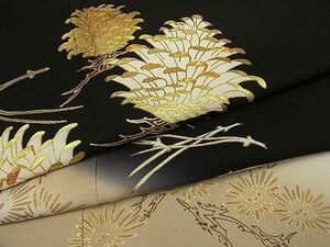 平和屋-こころ店■豪華黒留袖　駒刺繍　松葉　松笠　暈し染め　金彩　着丈155cm　裄丈65cm　正絹　逸品　mop2287